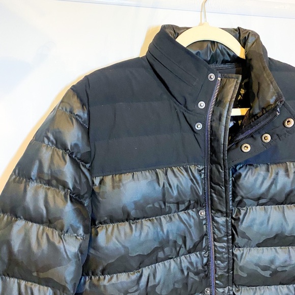 new Alo Yoga black camo puffer jacket - Picture 2 of 5